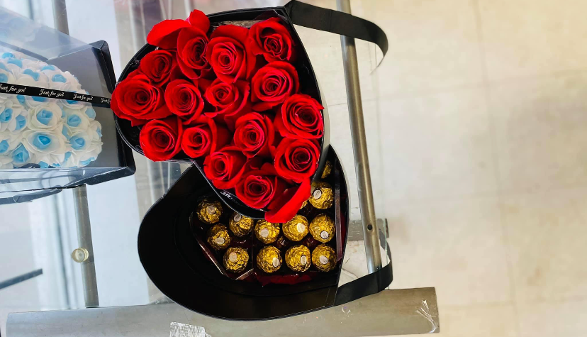 Rose Box w/ Chocolate